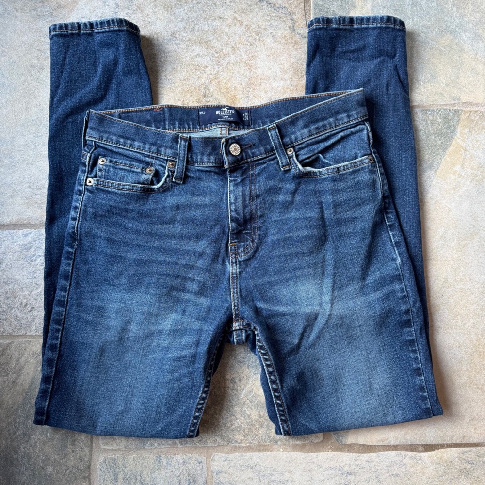 Hollister Women's Taper Jeans Size 30‎ or 9/10 Epic Flex Blue Wash Leather Tab